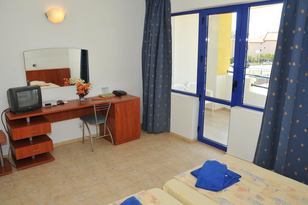 Siana Hotel Sveti Vlas Room photo