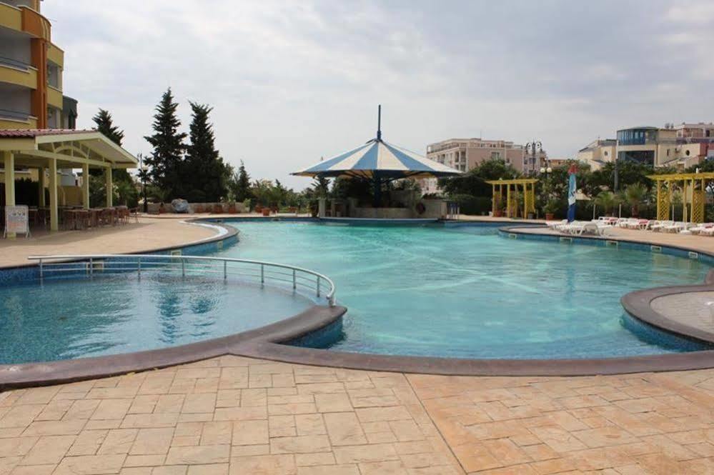 Siana Hotel Sveti Vlas Exterior photo